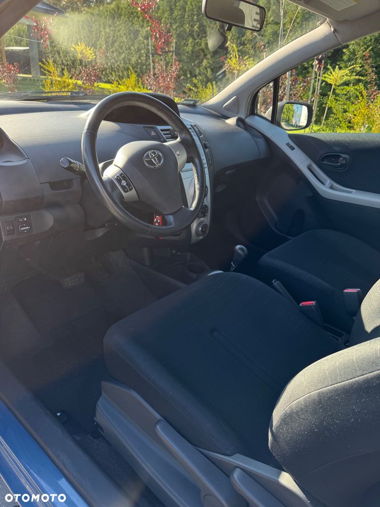 Toyota Yaris 1.3 Luna - 5