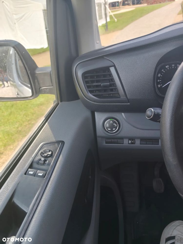 Peugeot Expert - 8