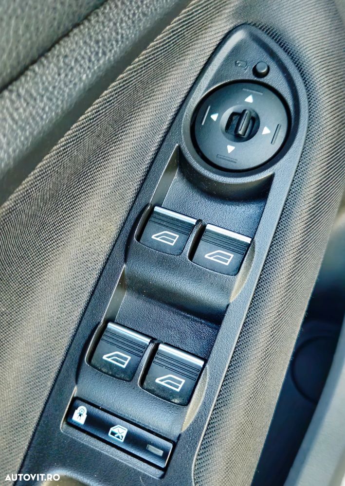 Ford Grand C-Max - 10