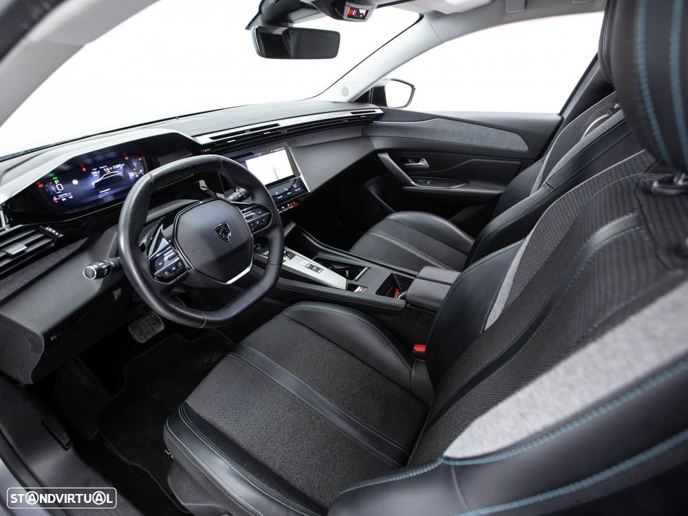 Peugeot 308 - 8