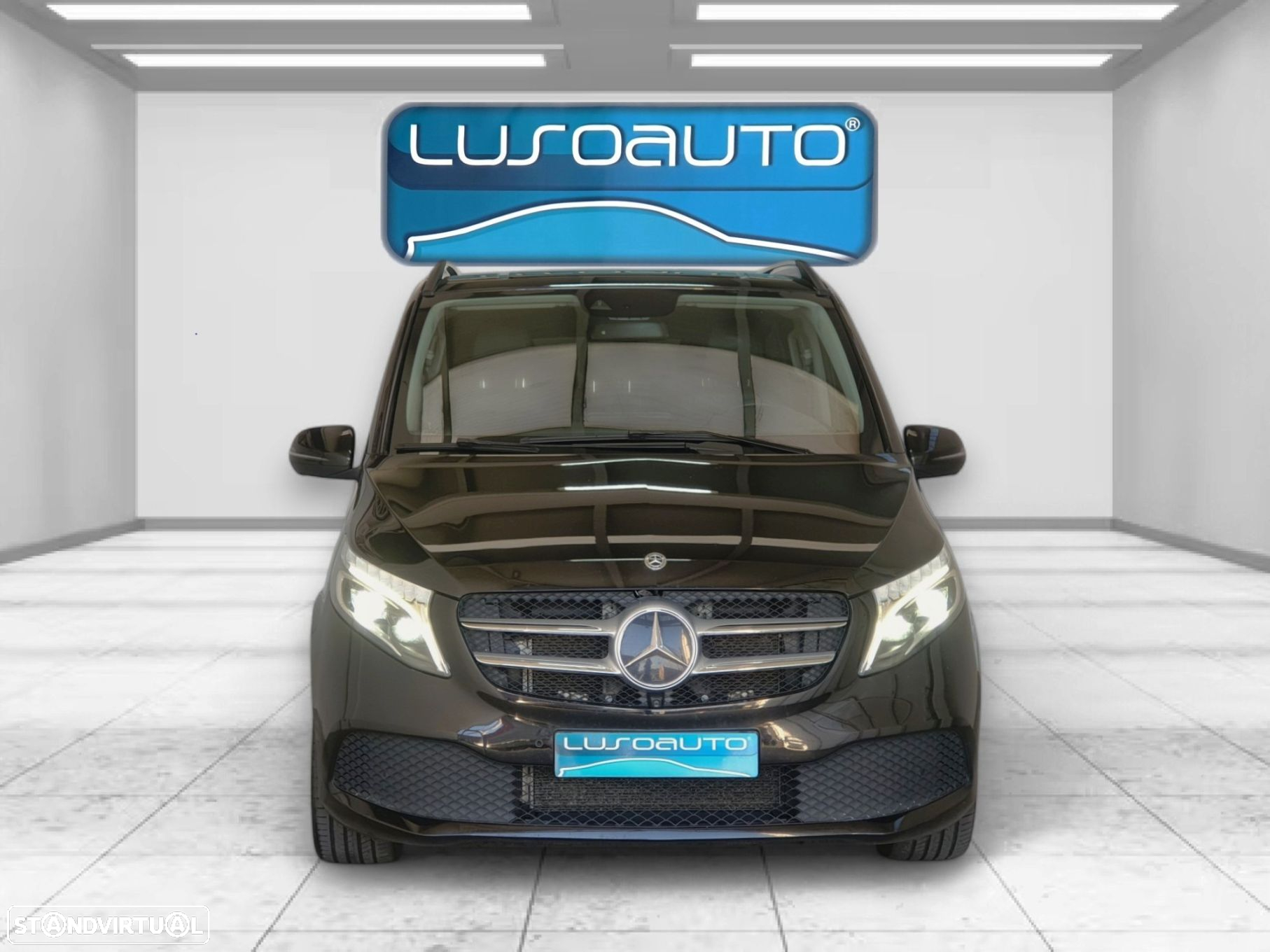 Mercedes-Benz V 300 d Longo Avantgarde - 3