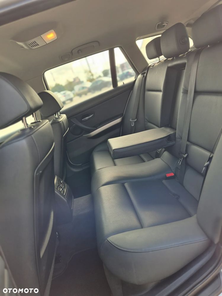 BMW Seria 3 - 30