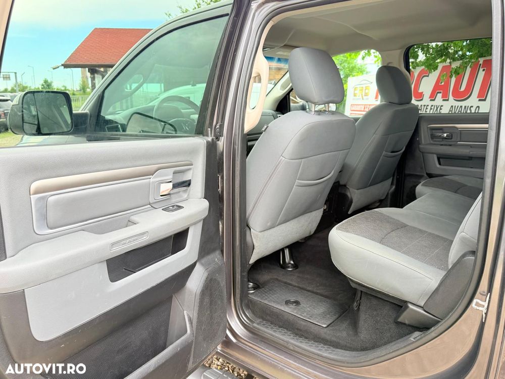 Dodge RAM - 12
