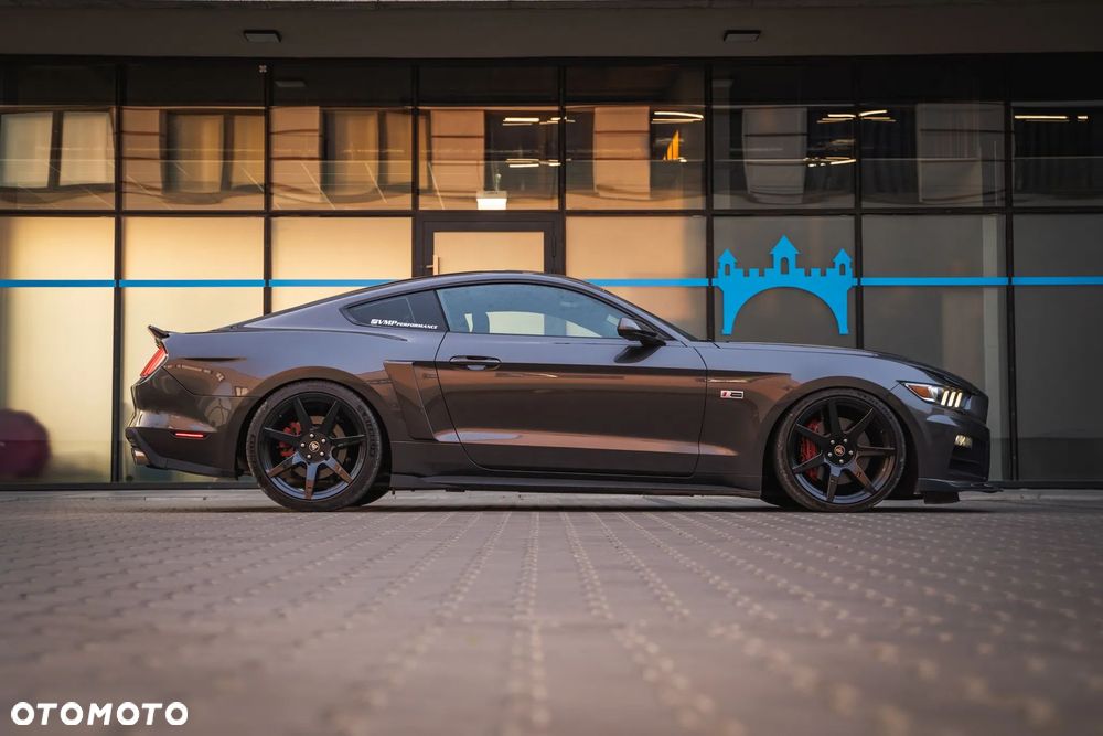 Ford Mustang 5.0 V8 GT - 20
