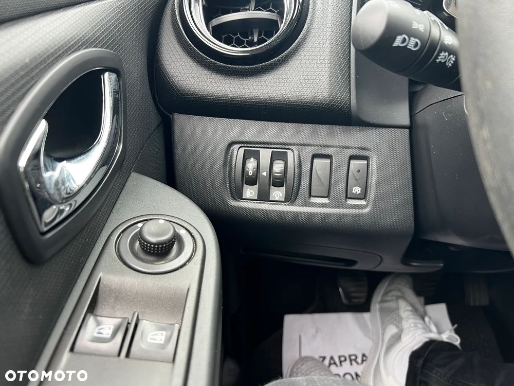 Renault Clio - 22