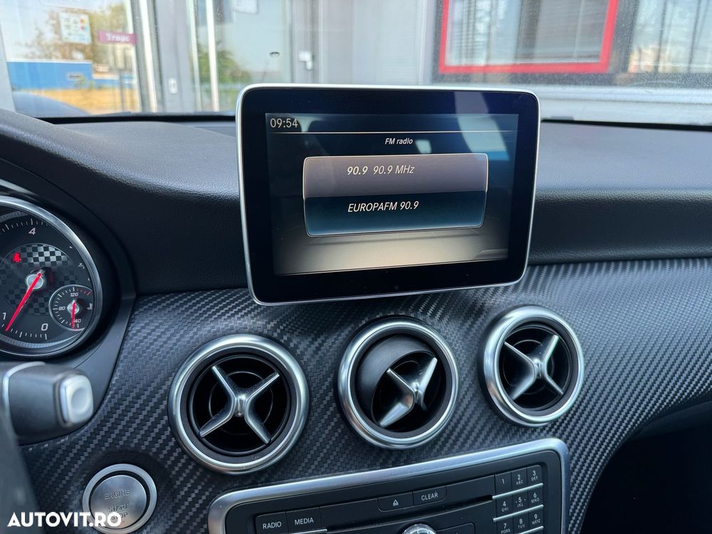 Mercedes-Benz A 200 CDI 7G-DCT AMG Line - 19