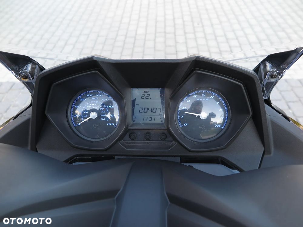 Kymco Downtown - 10