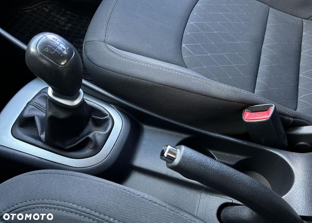 Kia Rio 1.4 crdi L - 15