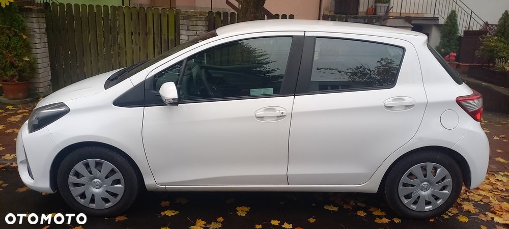 Toyota Yaris - 1