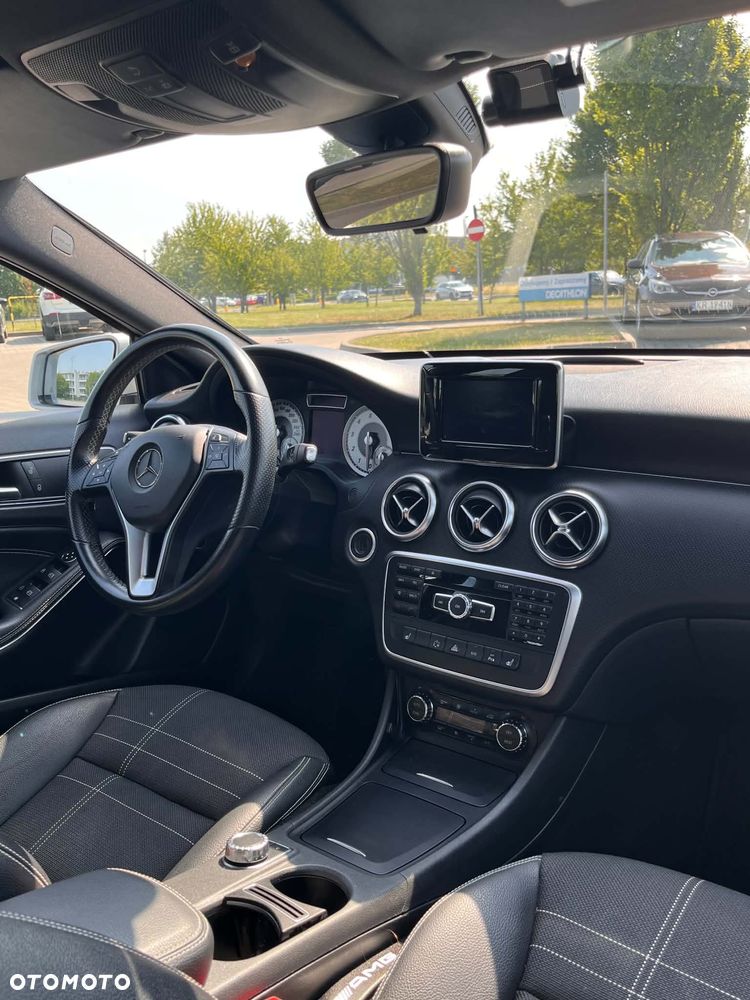 Mercedes-Benz Klasa A 180 7G-DCT Urban - 10