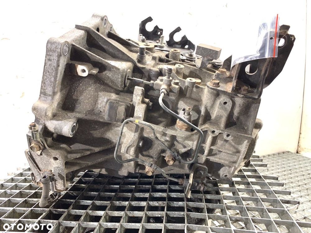 SKRZYNIA BIEGÓW - 1979.00 PLN - TOYOTA YARIS (_P13_) 2010 - 2022 1.3 (NSP130_) 73 kW [99 KM] - 2