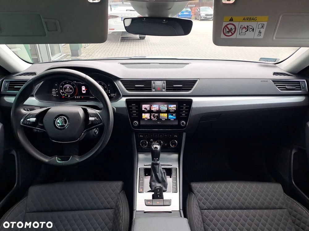 Skoda Superb 2.0 TSI Ambition DSG - 10