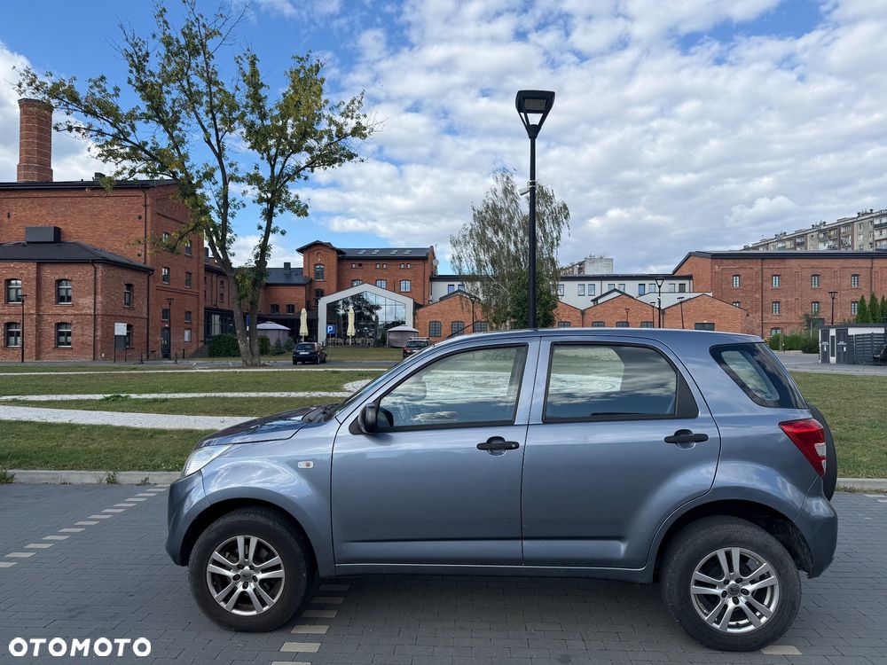 Daihatsu Terios 2WD Top Limited - 4