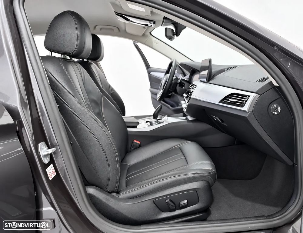 BMW 520 e Line Luxury - 43