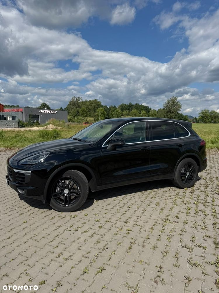 Porsche Cayenne Standard - 4