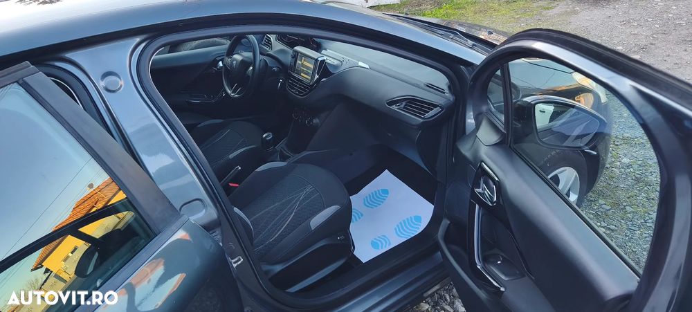 Peugeot 208 1.4 HDi FAP Style - 6