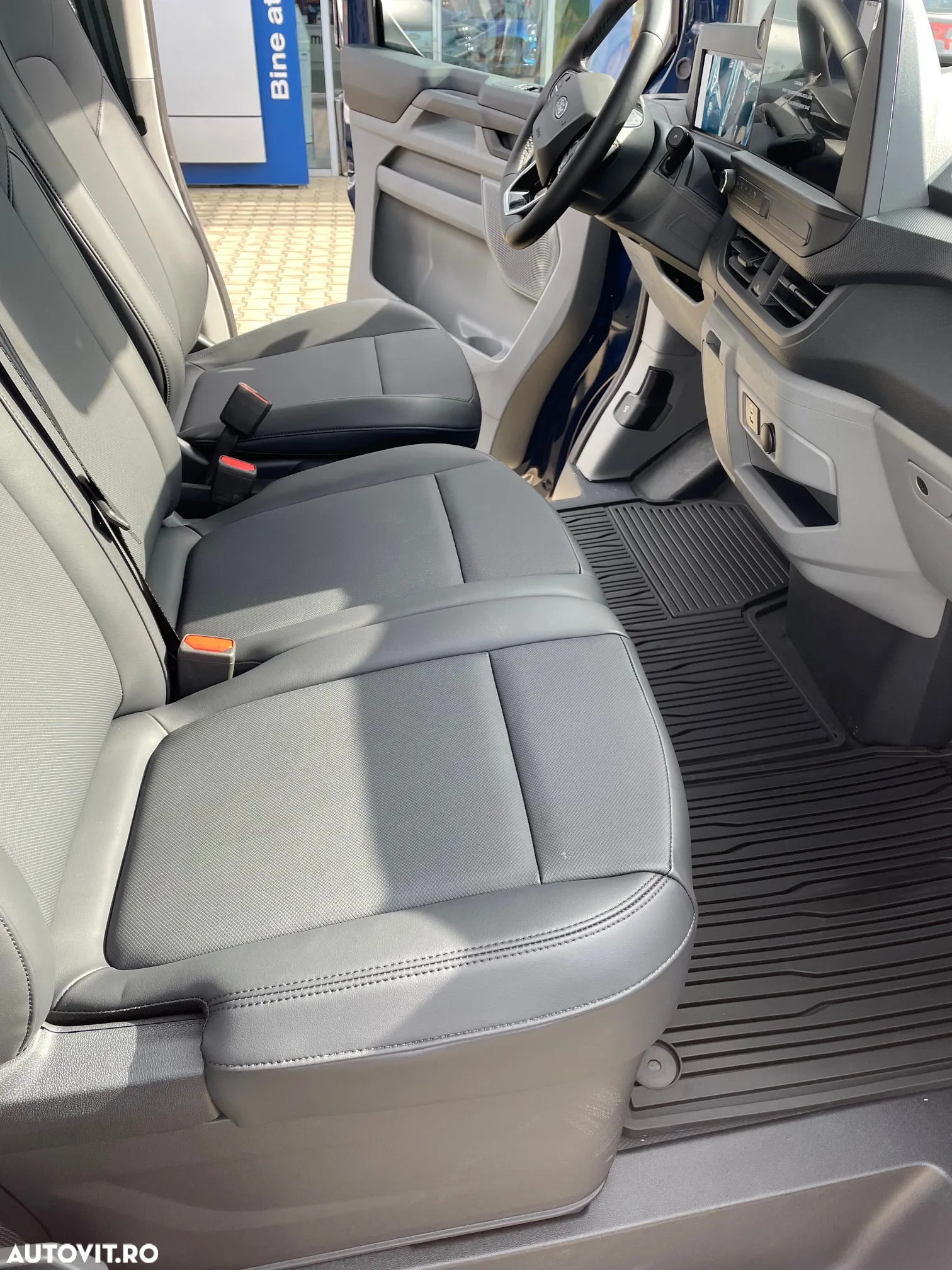 Ford Transit Custom Kombi 320 2.0 EcoBlue 170 CP L2H1 Trend Aut. - 6