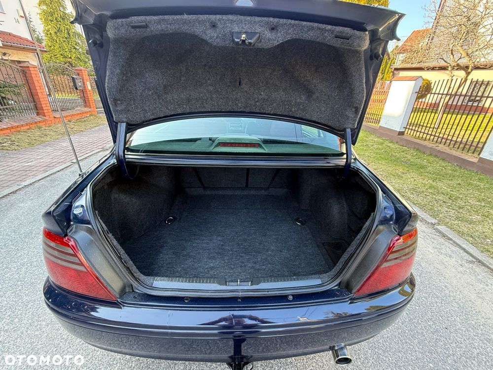 Honda Accord 1.8i LS - 18