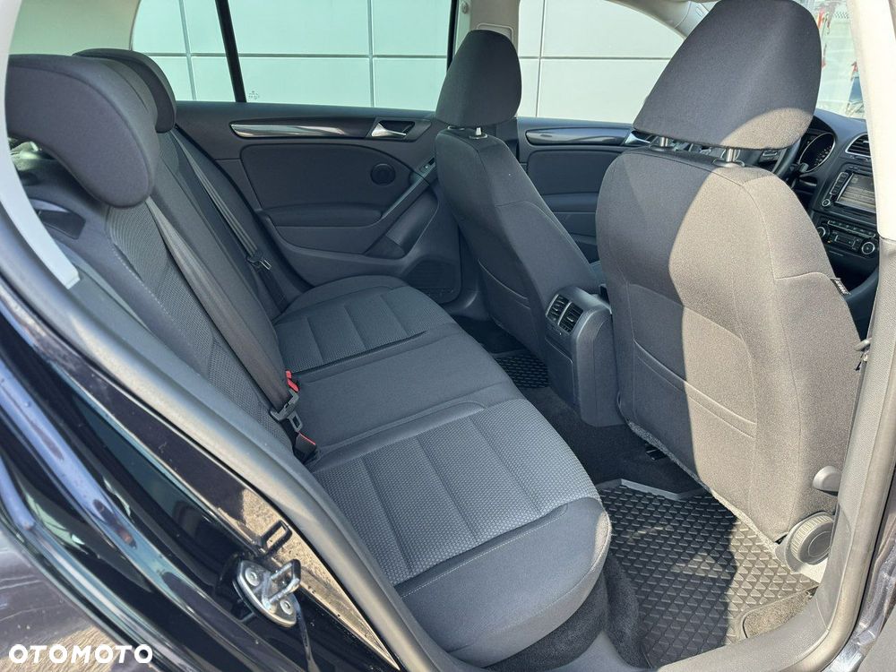 Volkswagen Golf 1.6 Comfortline - 19