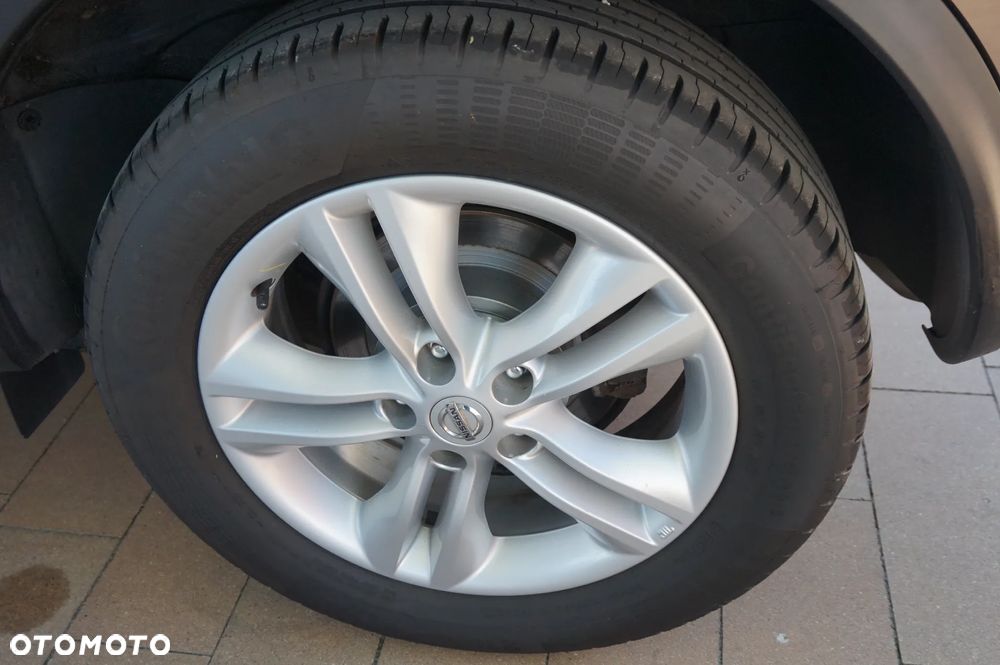 Nissan Qashqai 1.6 dCi TEKNA - 28
