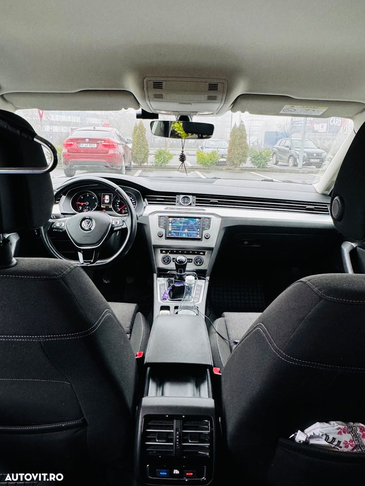 Volkswagen Passat 2.0 TDI 4Motion Comfortline - 12