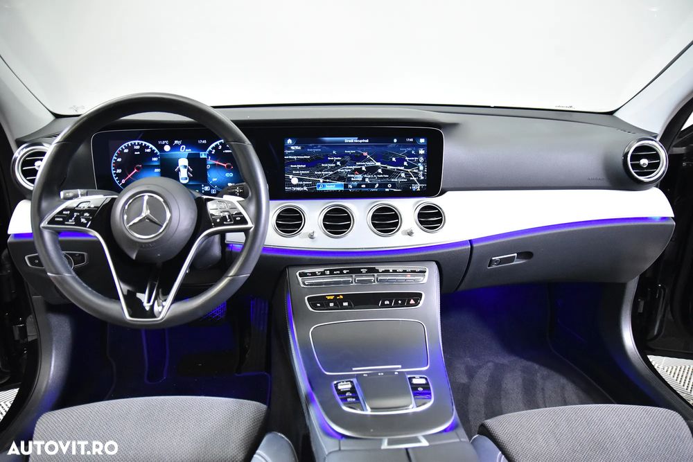 Mercedes-Benz E - 10