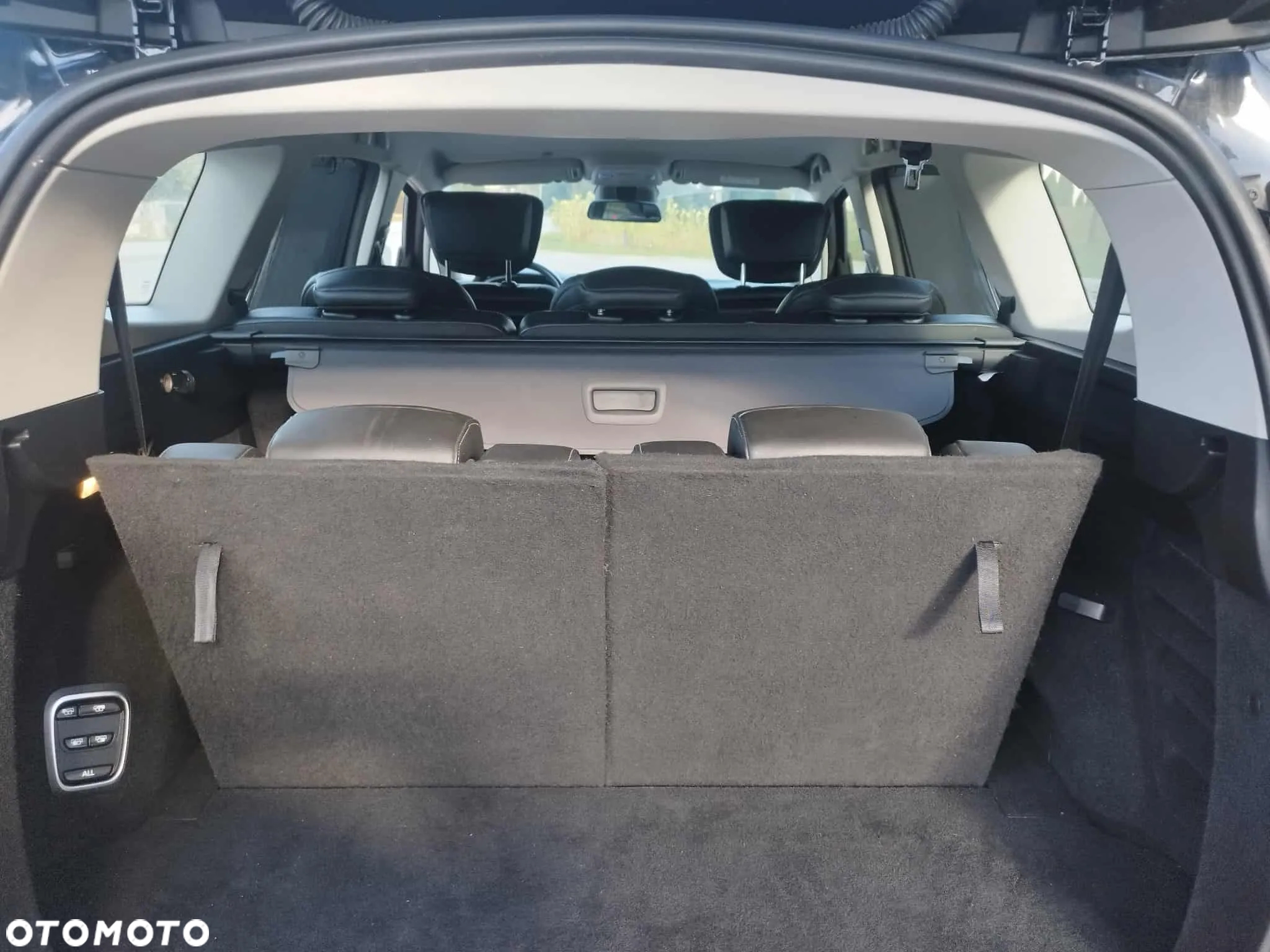 Renault Grand Scenic TCe 140 GPF BUSINESS EDITION - 17