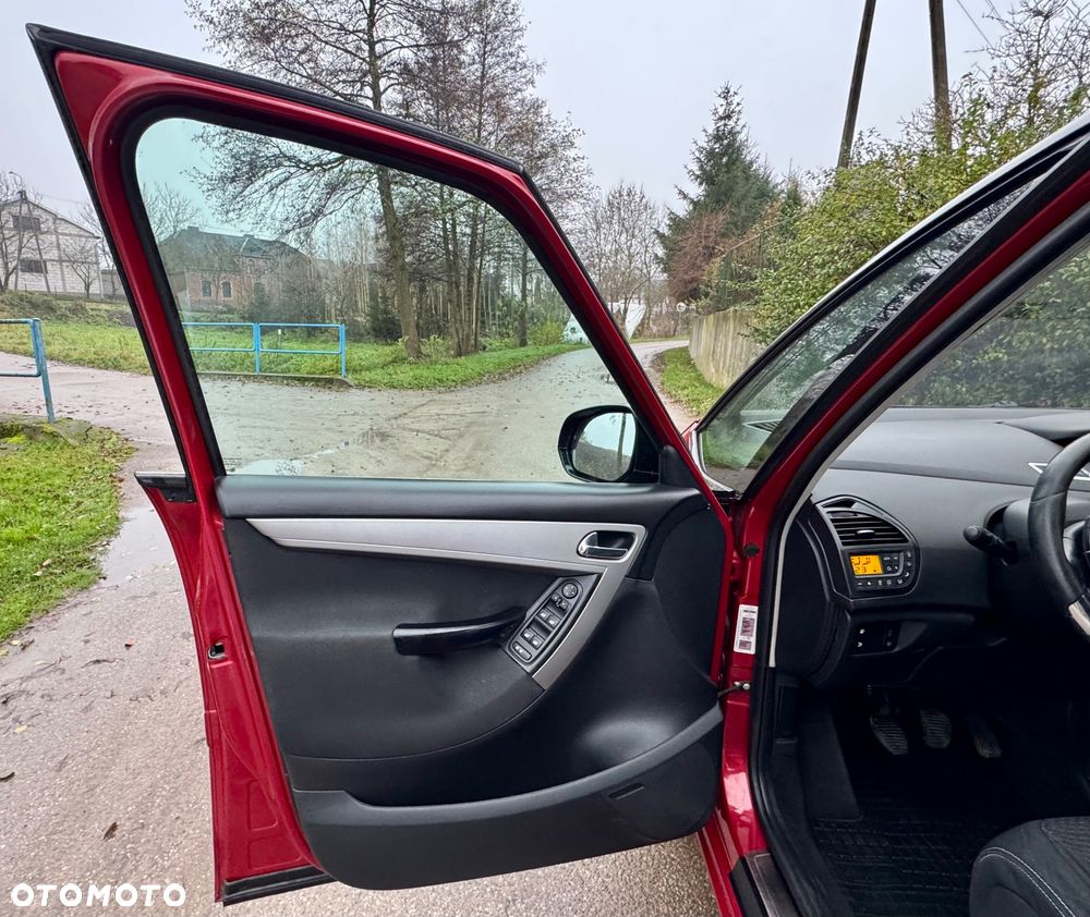 Citroën C4 Picasso 1.6 HDi FAP Exclusive - 23