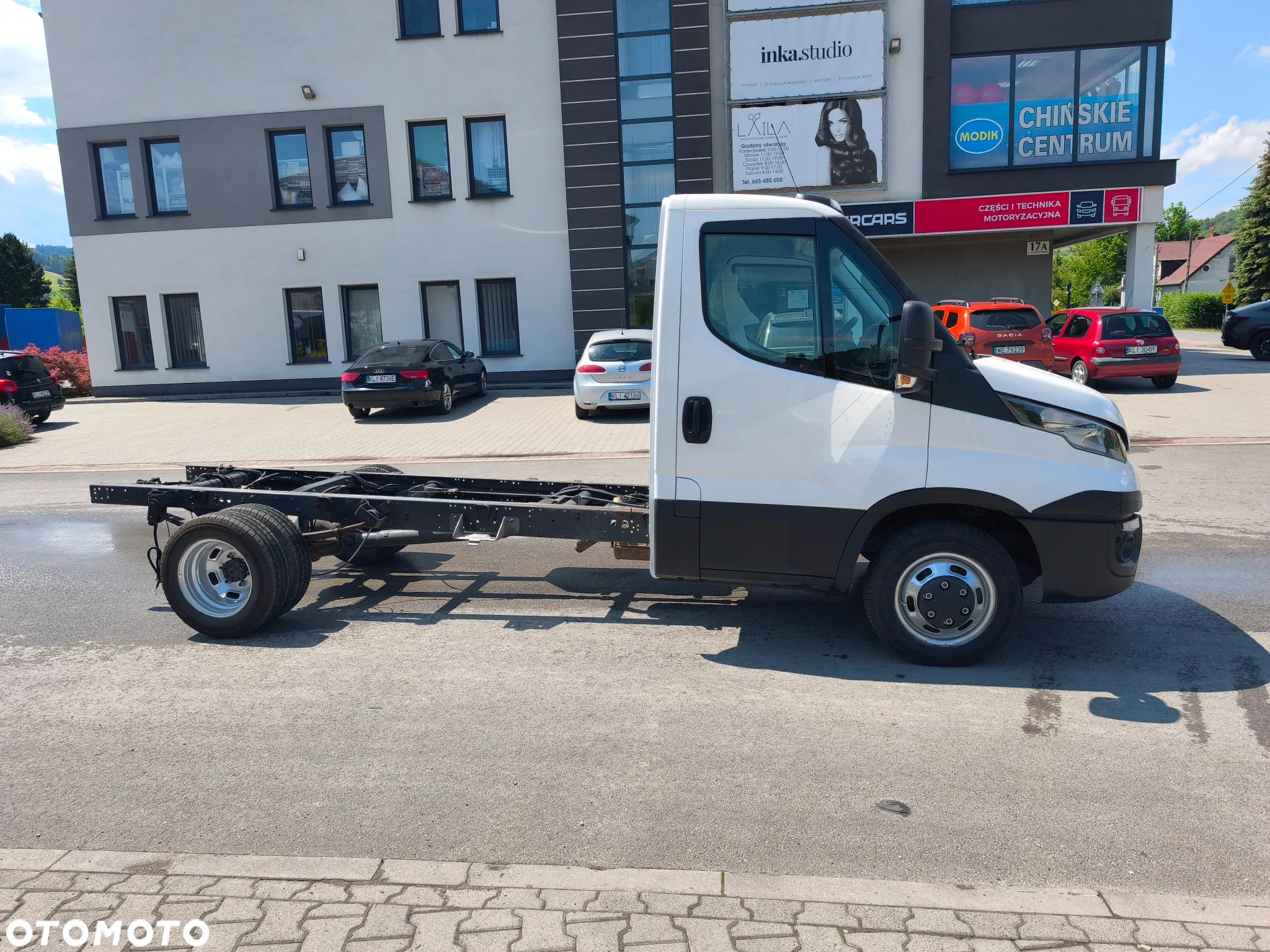 Iveco DAILY 35c14 2.3 hpi rama do zabudowy, 3,75 rozstaw - 4