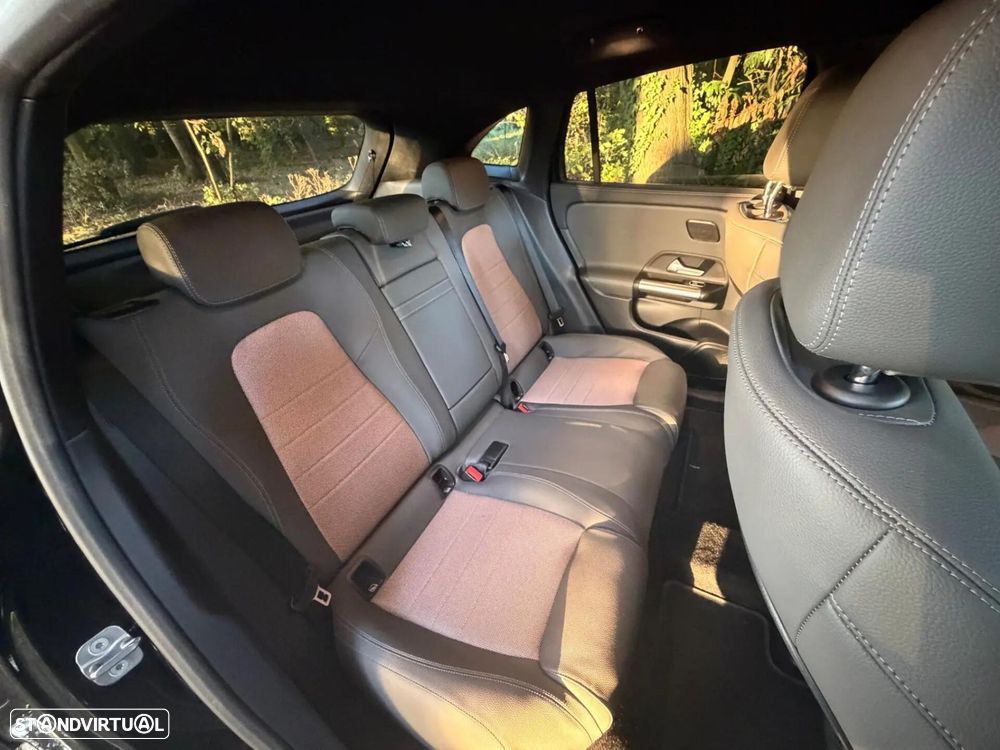 Mercedes-Benz EQA 300 4Matic AMG Line - 26