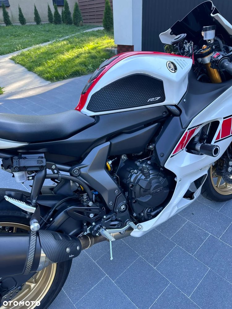 Yamaha R7 - 9