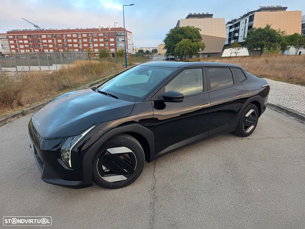 Kia EV4 Fastback - 2