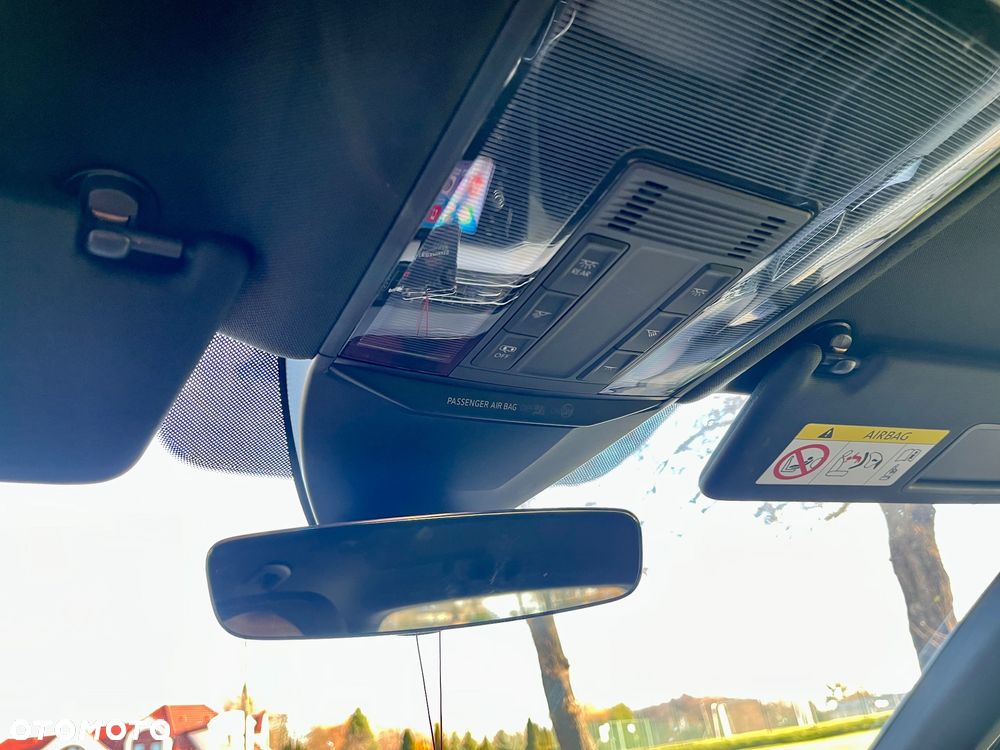 Volkswagen Passat 1.6 TDI SCR DSG Business - 20