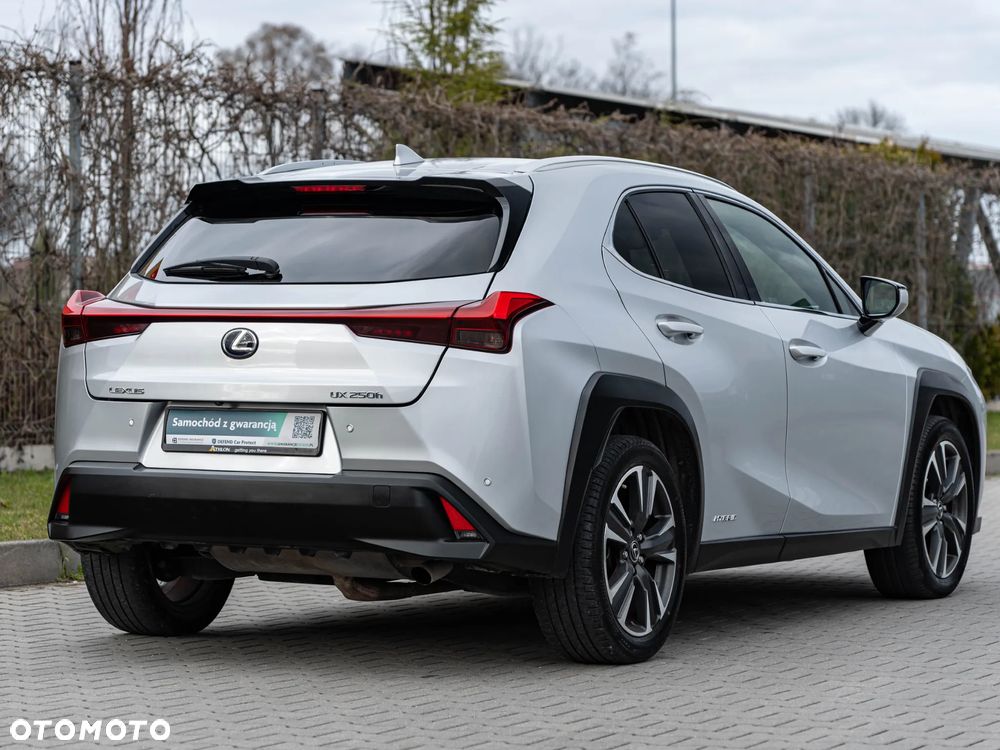 Lexus UX 250h Prestige 2WD - 4