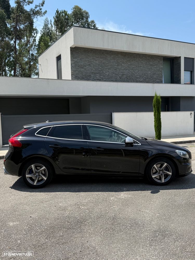 Volvo V40 D4 RDesign - 1