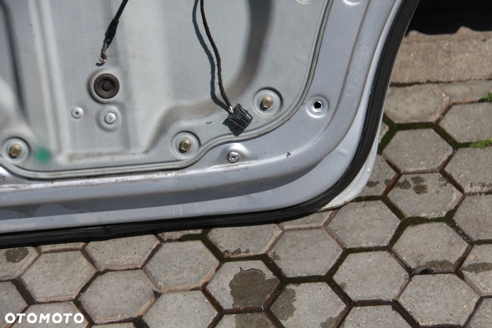 VW TOURAN 1 Drzwi Kompletne Prawy Tył LA7W - 9