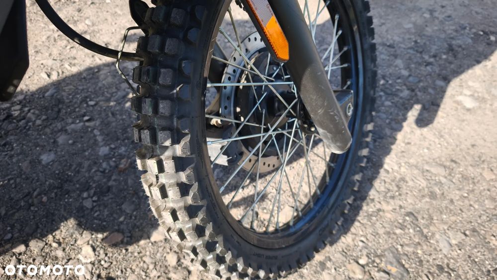 Kawasaki KLR - 25