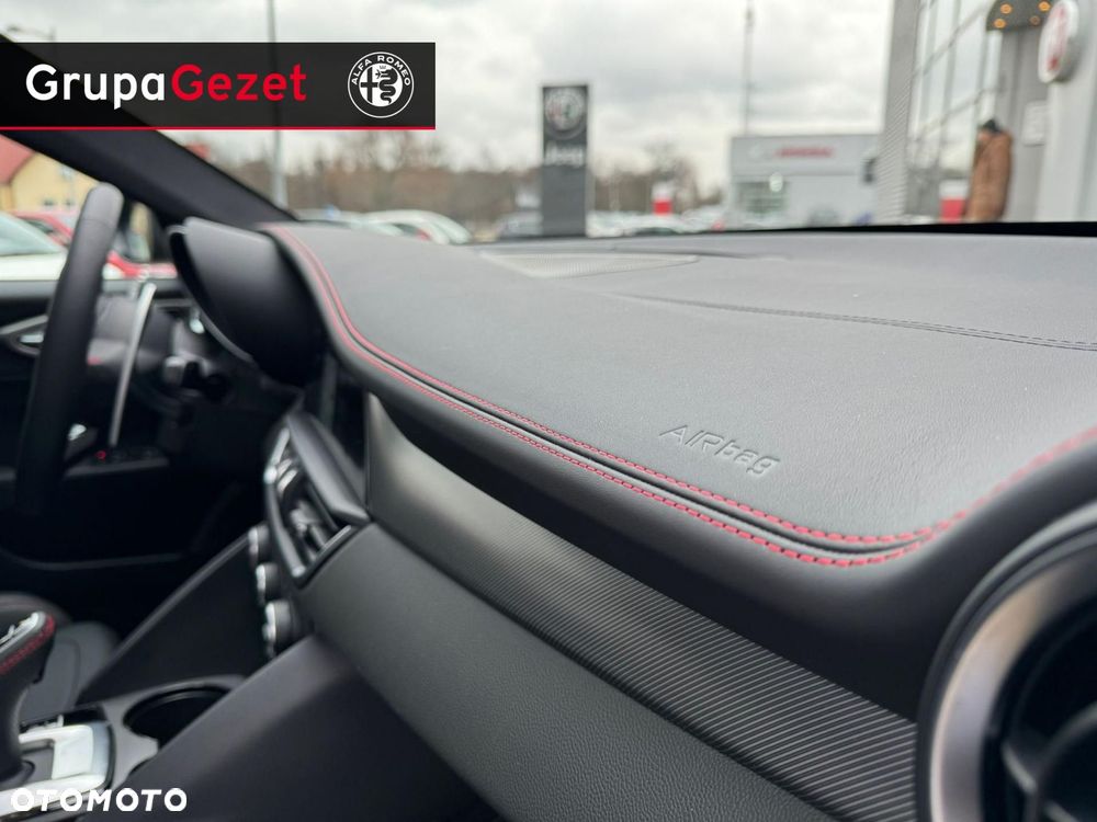 Alfa Romeo Giulia - 12