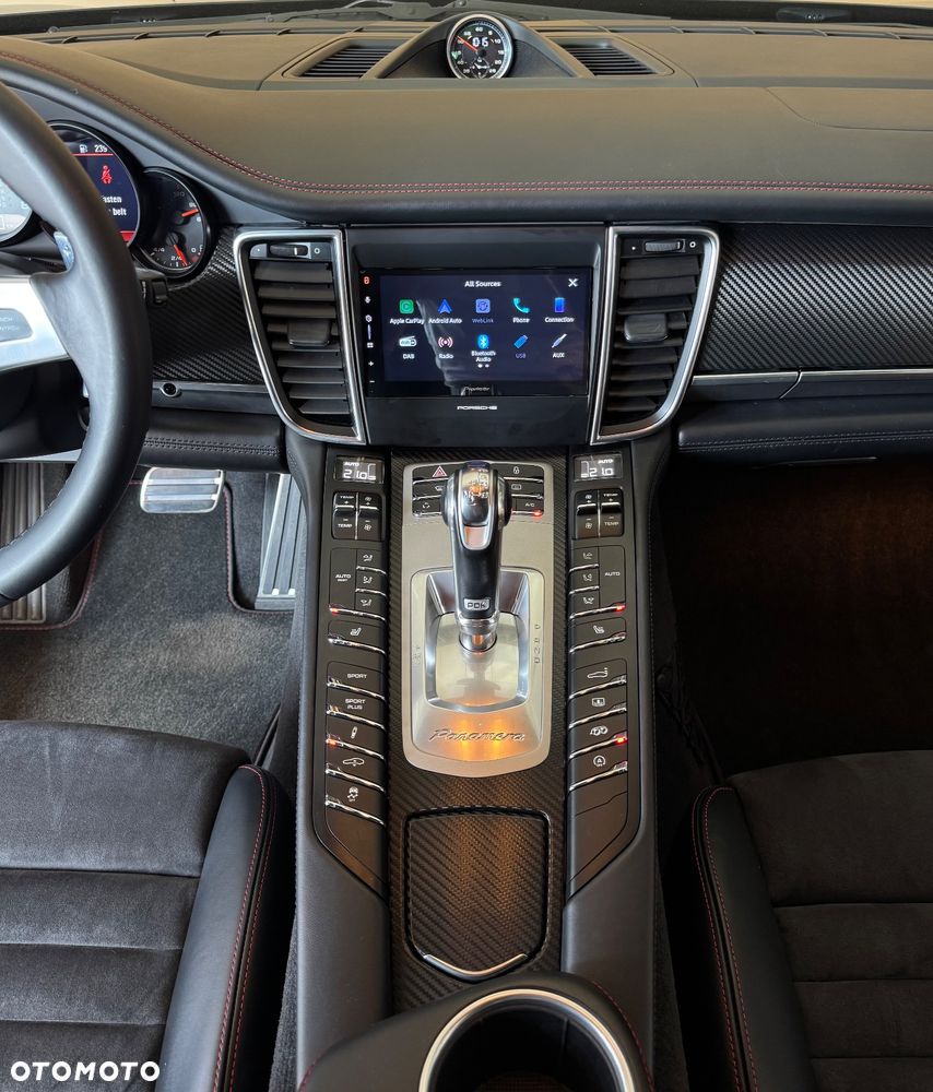 Porsche Panamera GTS - 18