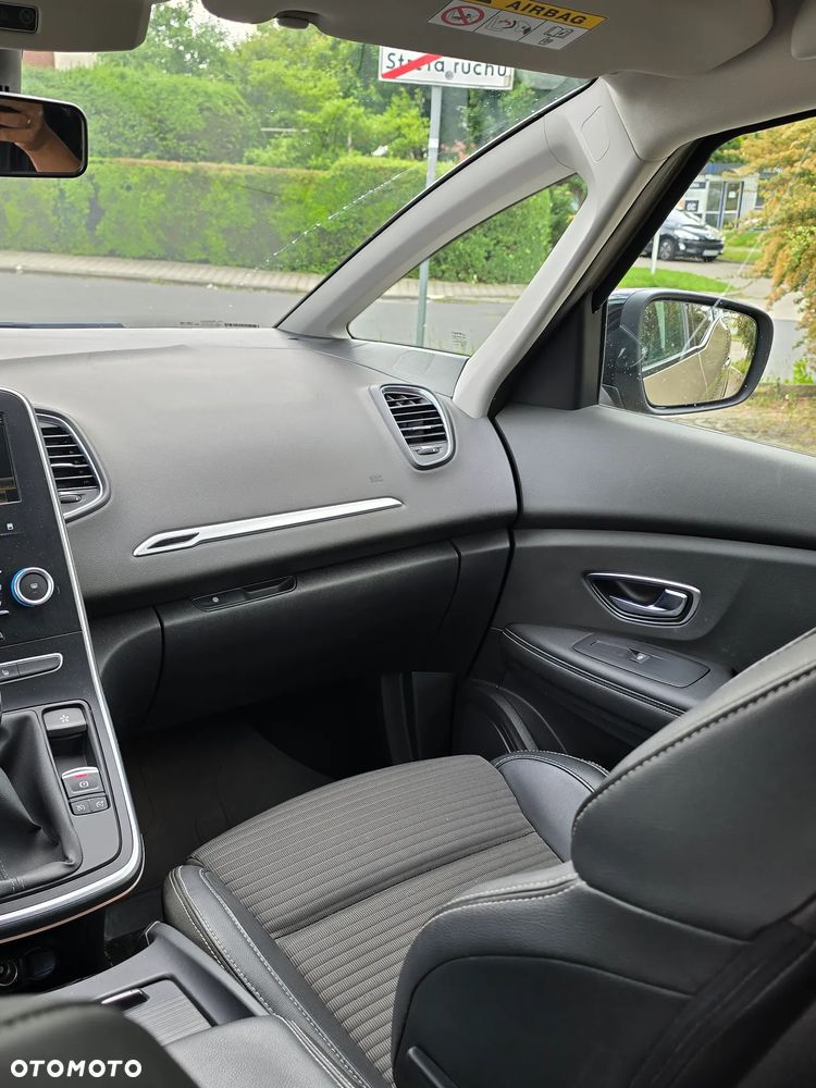 Renault Scenic 1.5 dCi Life - 16