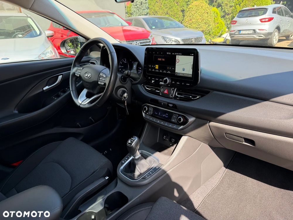 Hyundai i30 1.5 T-GDI 48V-Hybrid Advantage - 25