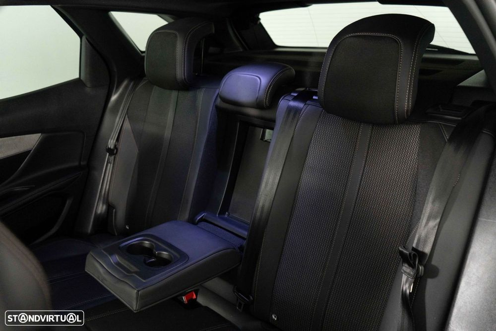 Peugeot 3008 1.6 Hybrid4 GT e-EAT8 - 10