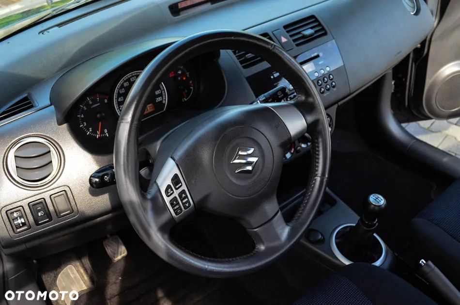 Suzuki Swift 1.3 4x4 Comfort - 31