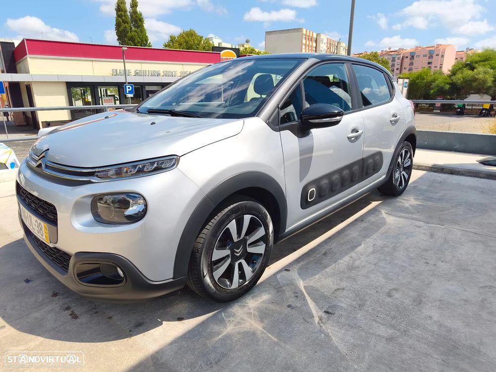 Citroën C3 1.2 PureTech Shine - 2