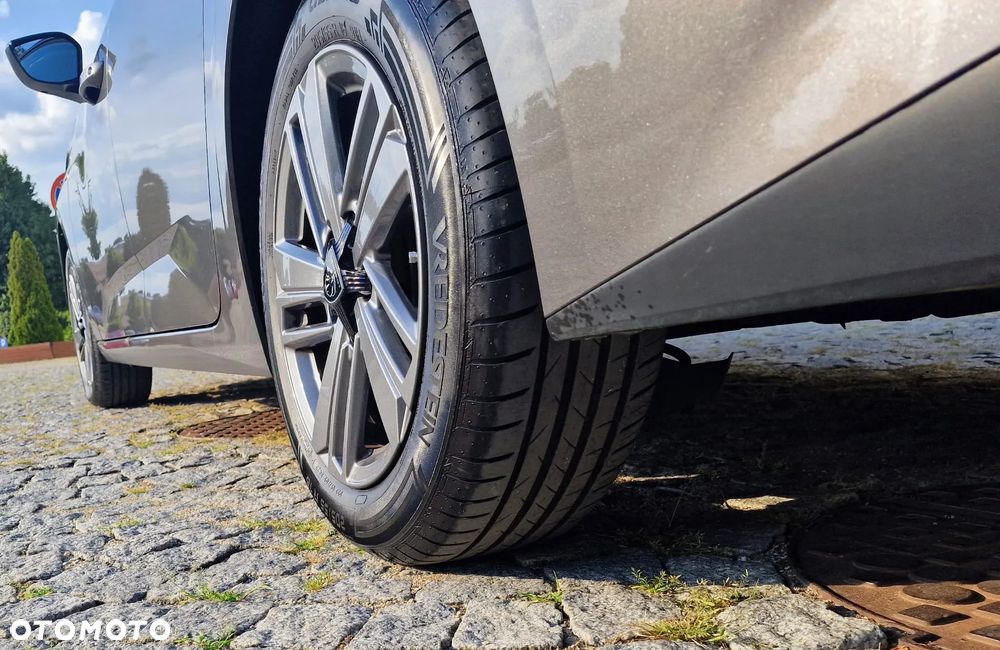 Peugeot 308 1.5 BlueHDi Allure S&S EAT8 - 19