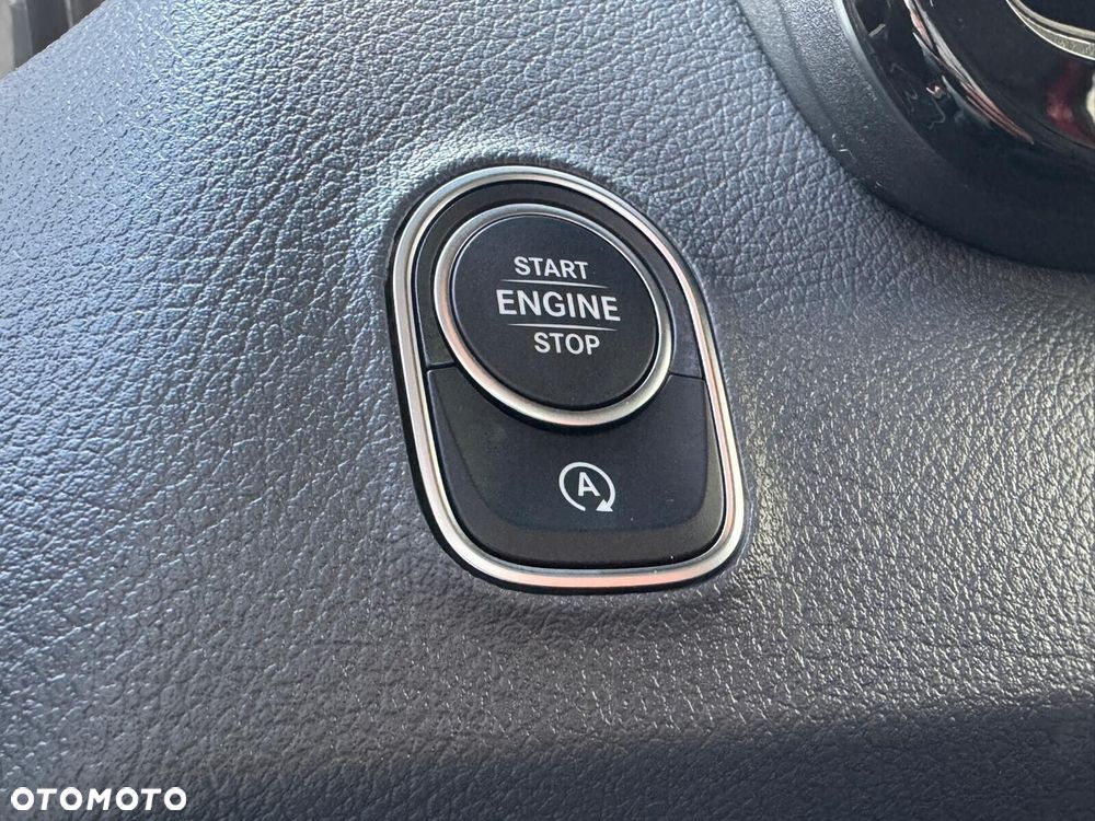 Mercedes-Benz Sprinter Furgon 315 cdi 3665 mm L2H2 3-os. - 31