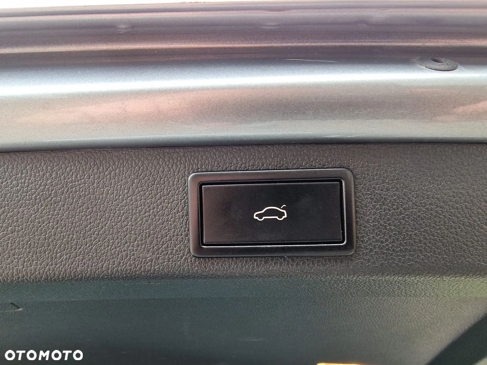 Skoda Superb 2.0 TDI Active DSG - 18