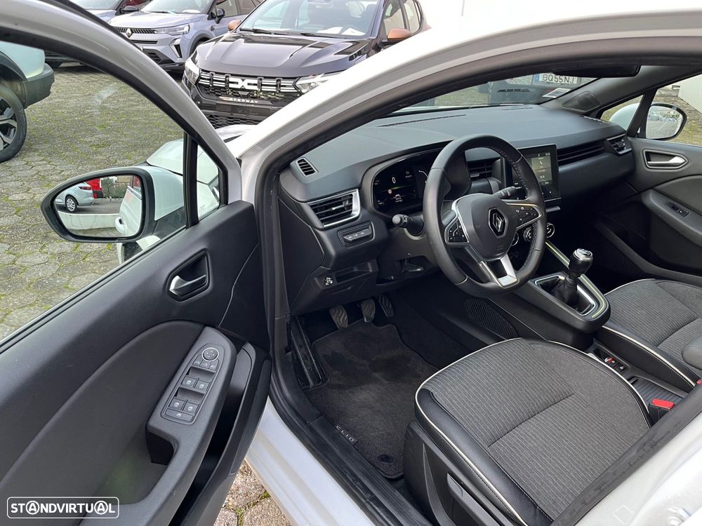 Renault Clio 1.0 TCe Techno Bi-Fuel - 4