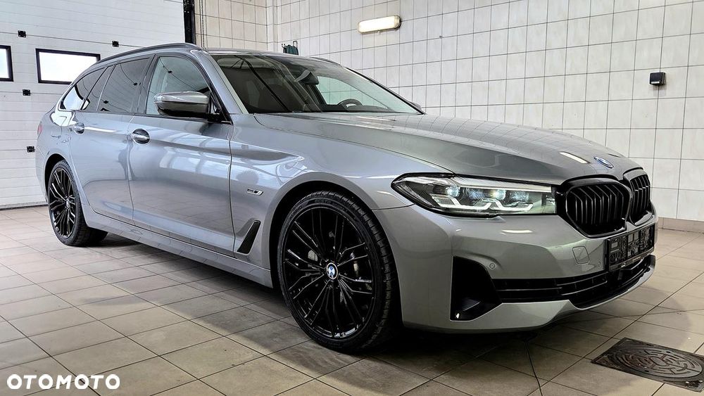 BMW Seria 5 530e xDrive M Sport sport - 2