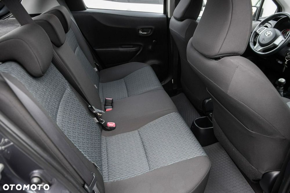 Toyota Yaris - 24